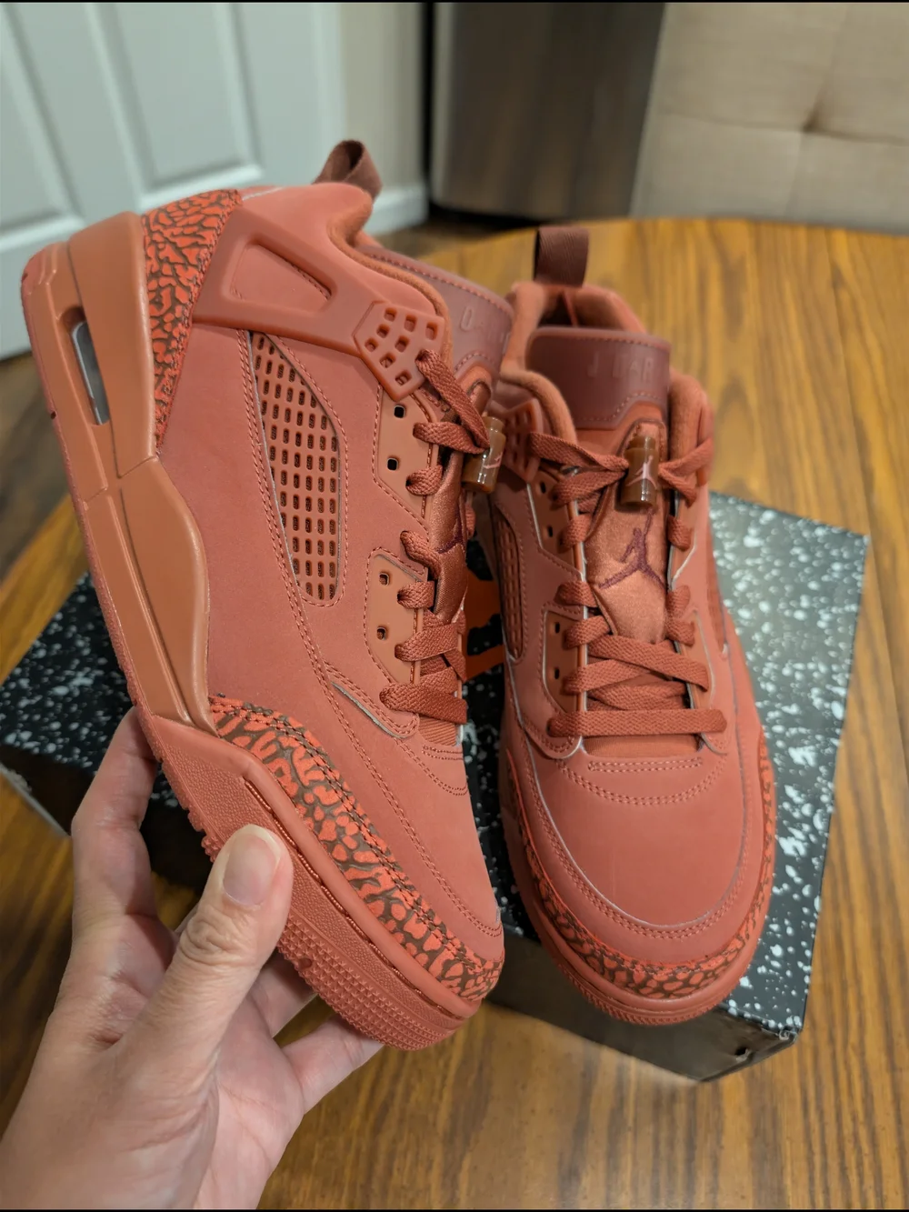 Jordan kids retro